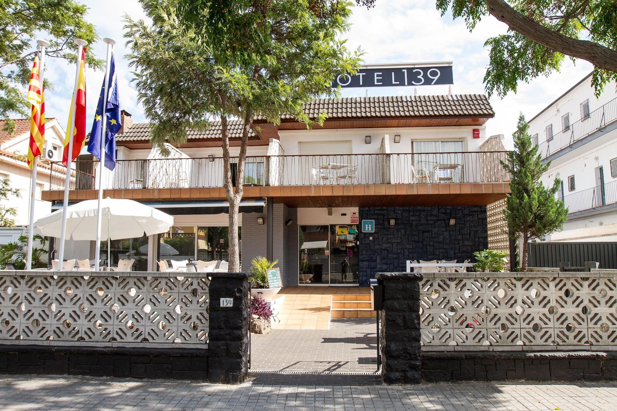 Hotel 139 Castelldefels Exterior foto
