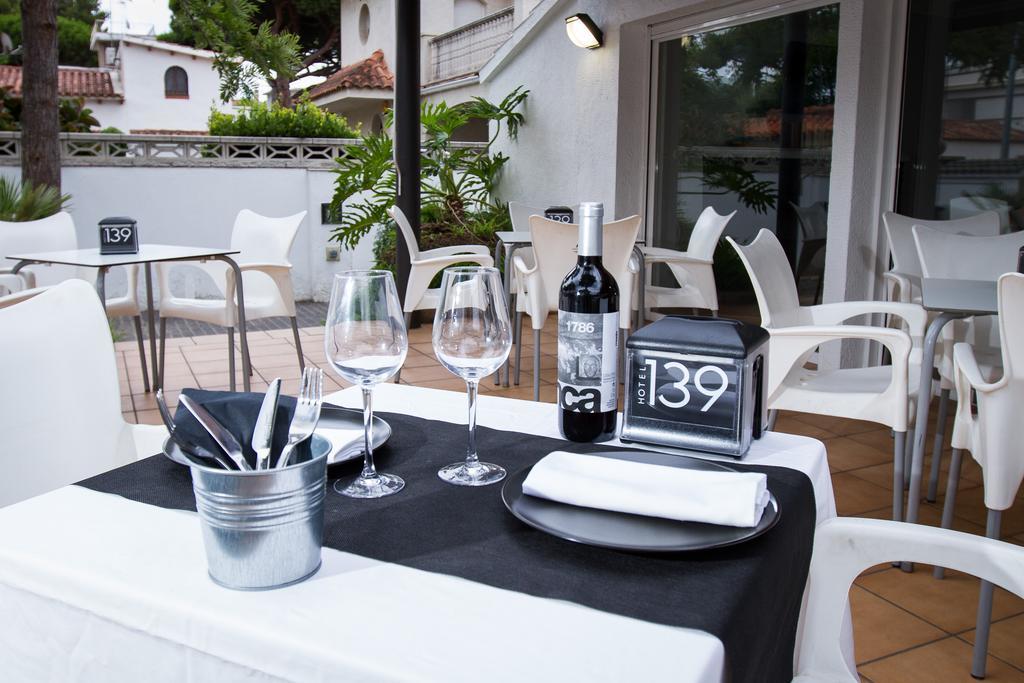 Hotel 139 Castelldefels Exterior foto